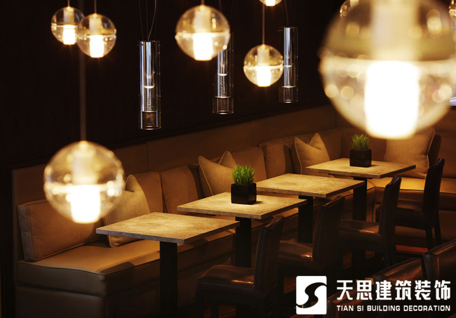 <a href=http://m.tqfc.com.cn/anli/ target=_blank class=infotextkey>合肥工裝</a>公司