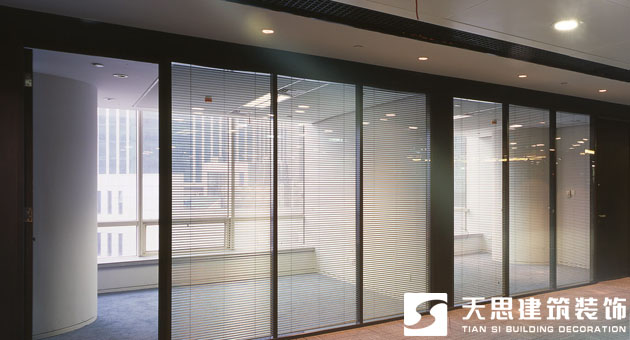 <a href=http://m.tqfc.com.cn/ target=_blank class=infotextkey>合肥辦公室裝修</a>玻璃