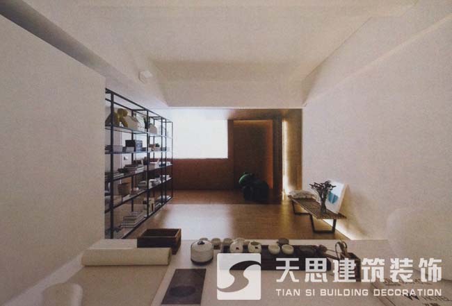 <a href=http://m.tqfc.com.cn/ target=_blank class=infotextkey>合肥辦公室裝修</a>側(cè)面書架